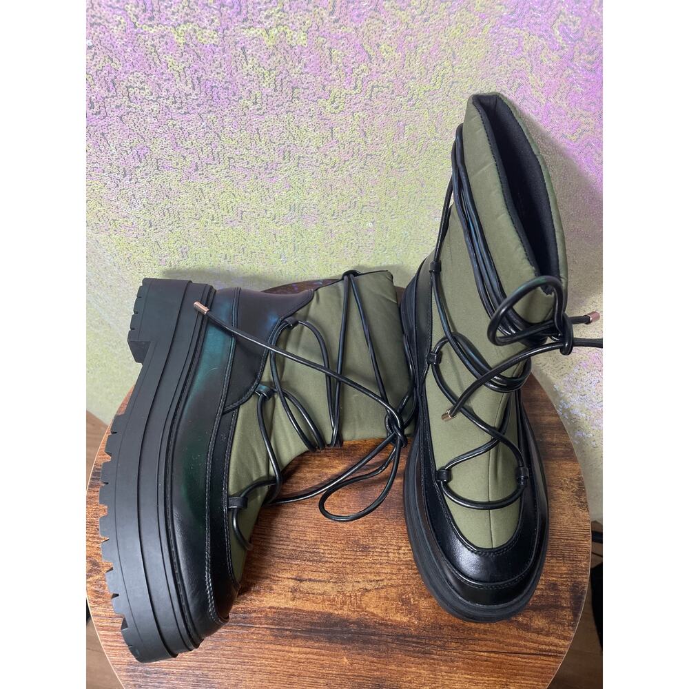 NEW ASOS DESIGN Albie Chunky Lug Sole Boots 39 8 Platform Lace-Up Cold Weather - Picture 3 of 13